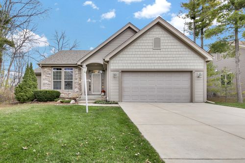 6423 Nature Dr, Caledonia, WI, 53402-6303 | Card Image
