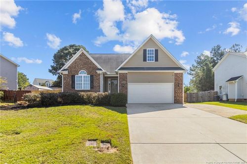 37 Pender Rd, Spring Lake, NC, 28390-1659 | Card Image