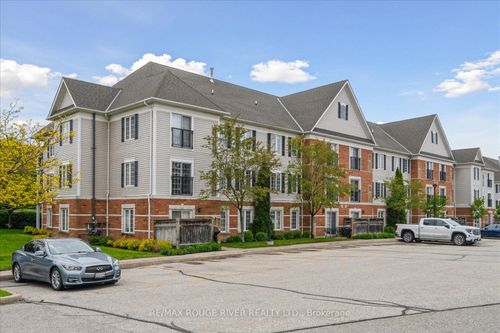 212-102 Aspen Springs Dr, Bowmanville, ON, L1C5N6 | Card Image