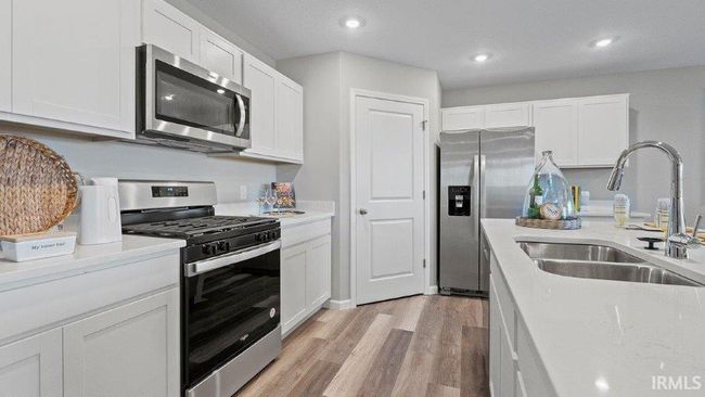 1185 Catesby Ct, Condo with 4 bedrooms, 2 bathrooms and null parking in Fort Wayne IN | Image 11