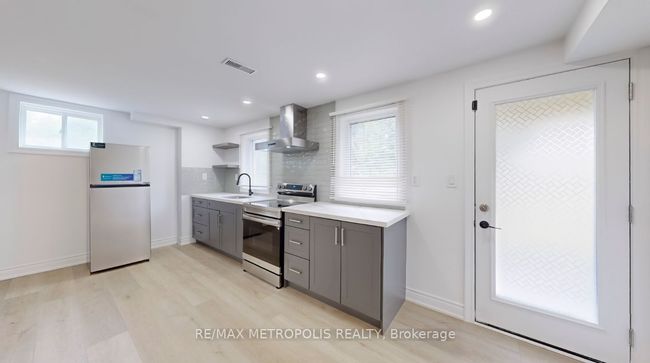 BSMT - 1428 Mockingbird Sq, House other with 1 bedrooms, 1 bathrooms and 1 parking in Pickering ON | Image 12