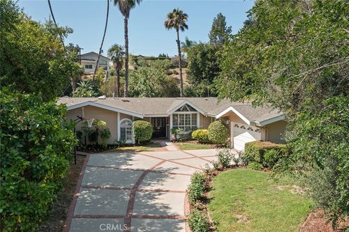 20154 Allentown Dr, Woodland Hills, CA, 91364-3511 | Card Image