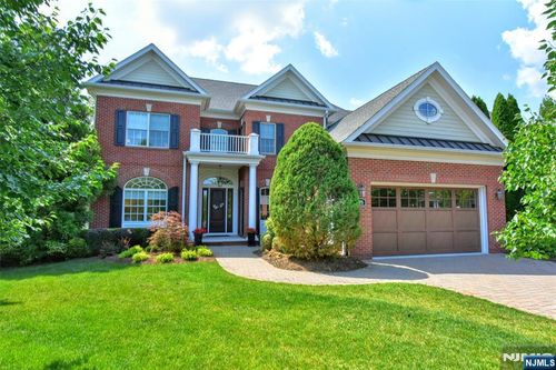 175 Cortland Dr, Saddle River, NJ, 07458-2818 | Card Image