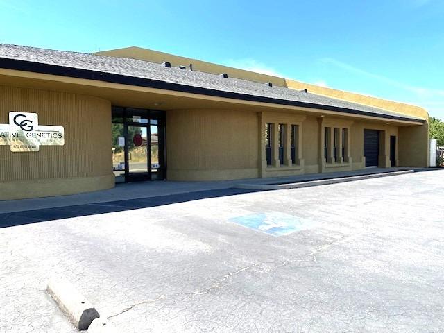 900 Post Rd, Oakdale, CA 95361-9464