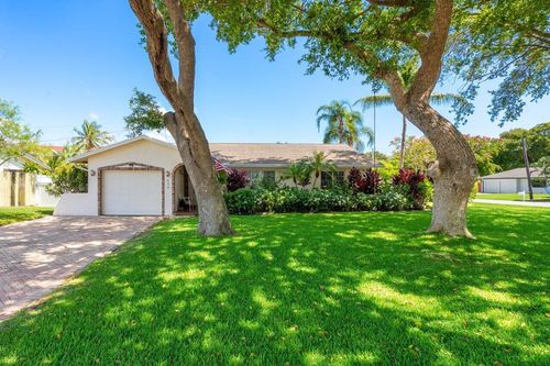 639 Mallard Dr, Delray Beach, FL, 33444-2024 | Card Image