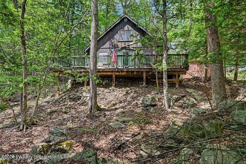 1031 Canary Ln, Lake Ariel, PA, 18436-8023 | Card Image