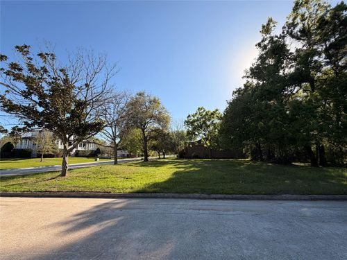508 Independence Dr, Friendswood, TX, 77546-4068 | Card Image