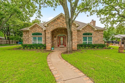 114 Fawn Trl, Graham, TX, 76450-2018 | Card Image