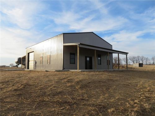 12582 K16 Hwy, Valley Falls, KS, 66088-4122 | Card Image