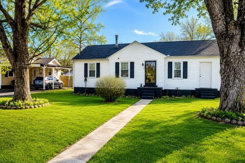 130 Anderson Dr, Tullahoma, TN, 37388-2720 | Card Image