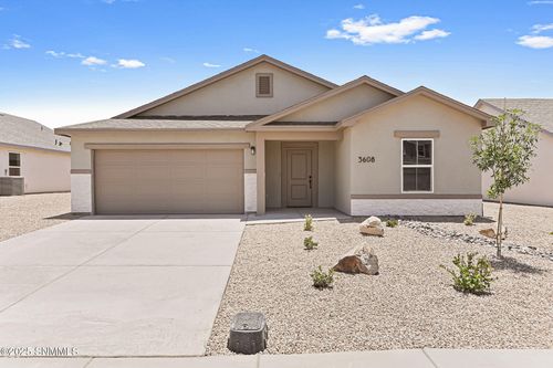 3608 Silverado Loop, Las Cruces, NM, 88001-7536 | Card Image