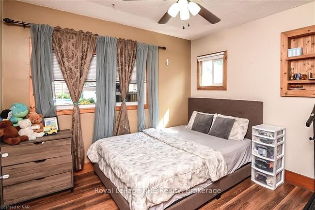 6405 Ker St, House other with 4 bedrooms, 2 bathrooms and 3 parking in Niagara Falls ON | Image 10