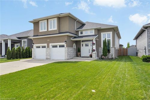329 Patten Crescent, Amherstburg, ON, N9V0G3 | Card Image