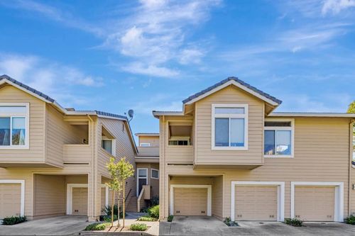 5220 Fairbanks Cmn, Fremont, CA, 94555 | Card Image