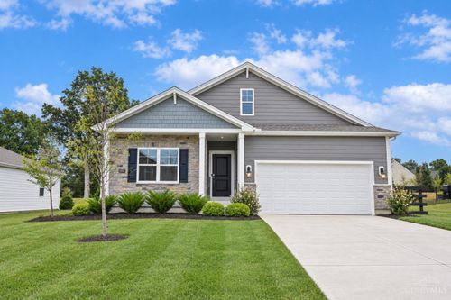 3692 Heritage Farm Ln, Amelia, OH, 45102-9217 | Card Image