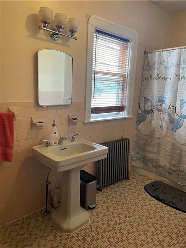 205 Beckwith Street, Home with 4 bedrooms, 2 bathrooms and 6 parking in Cranston RI | Image 11