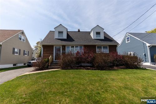 93 Brighton Rd, Clifton, NJ, 07012-1630 | Card Image