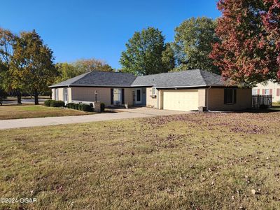 2 Northridge Drive, House other with 3 bedrooms, 2 bathrooms and null parking in Lamar MO | Image 2