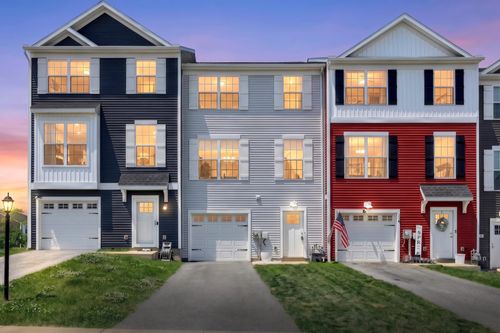 26 Pacer Dr, HANOVER, PA, 17331-7210 | Card Image