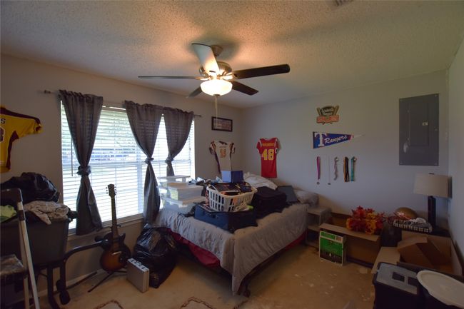 114 Amy Ct, House other with 3 bedrooms, 2 bathrooms and null parking in Collinsville TX | Image 11