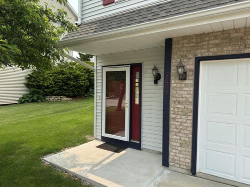 2204 Patrick Lane, Waukesha, WI, 53188 | Card Image