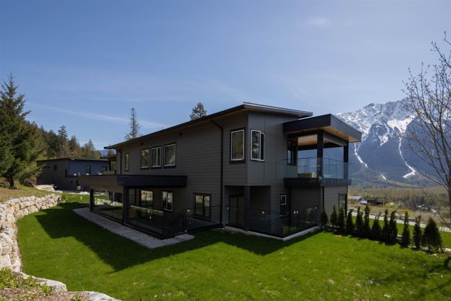 1608 Sisqa Peak Drive, House other with 5 bedrooms, 4 bathrooms and 4 parking in Pemberton BC | Image 34