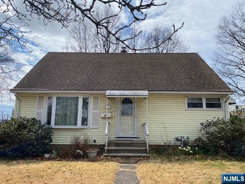 86 Trudy Dr, Lodi, NJ, 07644-2045 | Card Image