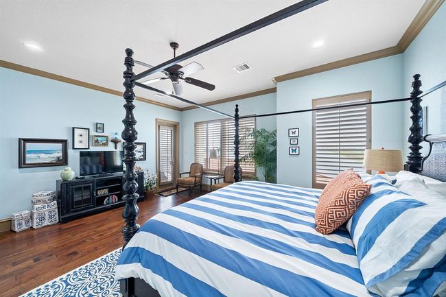 A great size primary suite with sitting area | Image 23