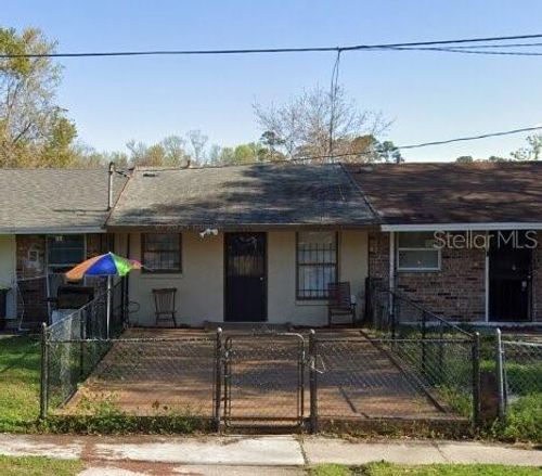 4655 Ken Knight Dr N, JACKSONVILLE, FL, 32209-1217 | Card Image