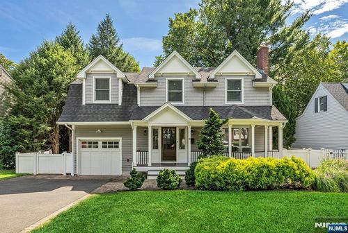 66 Glen Blvd, Glen Rock, NJ, 07452-1626 | Card Image