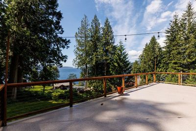 2426 Austin Rd, House other with 2 bedrooms, 2 bathrooms and null parking in Gambier Island BC | Image 3