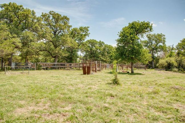 499 County Road 331, Home with 2 bedrooms, 2 bathrooms and null parking in Milano TX | Image 4