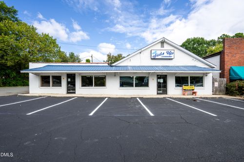 121 Thompson St, Pittsboro, NC, 27312-5621 | Card Image