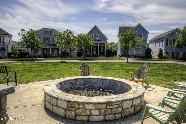 1539 Mystic St, House other with 3 bedrooms, 3 bathrooms and 2 parking in Knoxville TN | Image 6