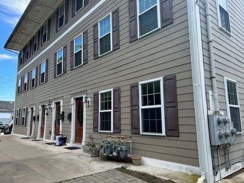 4-982 Plainfield St, Johnston, RI, 02919-6735 | Card Image