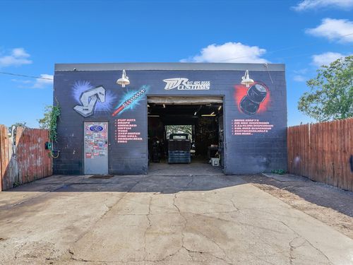 1806 Ne 33rd St, Fort Worth, TX, 76106-6248 | Card Image