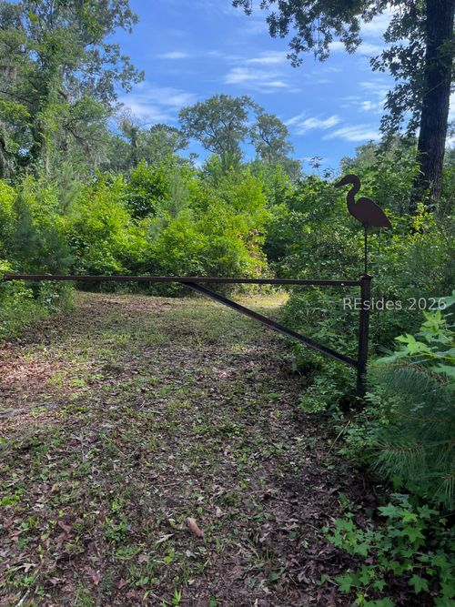 211 Waters Ct, Walterboro, SC, 29488-7585 | Card Image