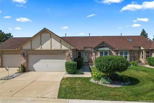 15653 Heather Ridge Trl, Clinton Township, MI, 48038-1669 | Card Image