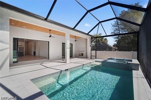 786 107th Ave N, NAPLES, FL, 34108-1859 | Card Image