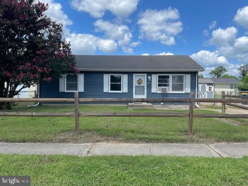 448 Laredo Dr, SMYRNA, DE, 19977-1569 | Card Image
