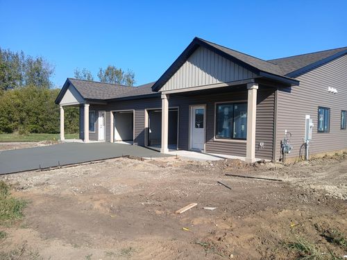 2011 20th St, Zumbrota, MN, 55992-5171 | Card Image
