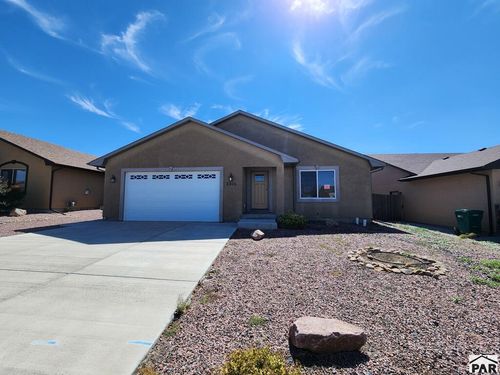 2306 Cliffmoor Ln, Pueblo, CO, 81008-2355 | Card Image