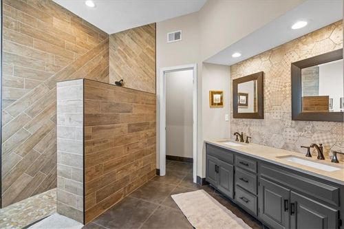 12851 S Widmer St, Olathe, KS, 66062-8801 | Card Image