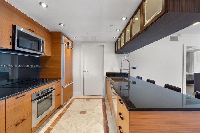 APT-4808 - 50 Biscayne Blvd, Condo with 2 bedrooms, 2 bathrooms and null parking in Miami FL | Image 7