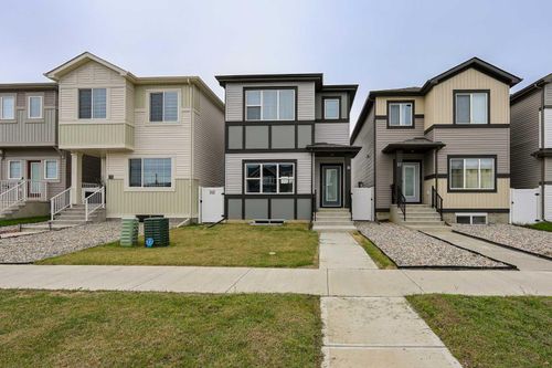 25 Lake St, Red Deer County, AB, T4E3C9 | Card Image