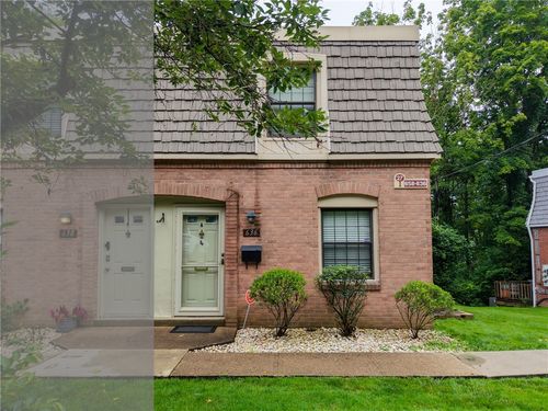 636 Carriage Cir, Pennsbury, PA, 15205 | Card Image