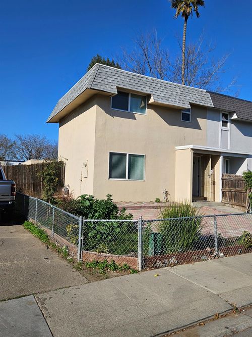 829 Palm Cir, Tracy, CA, 95376-4334 | Card Image