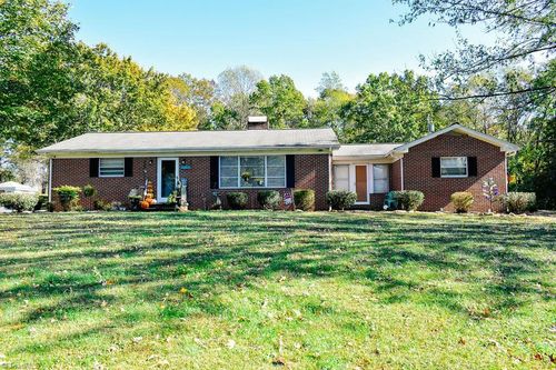 11797 Nc 268, Elkin, NC, 28621-8798 | Card Image