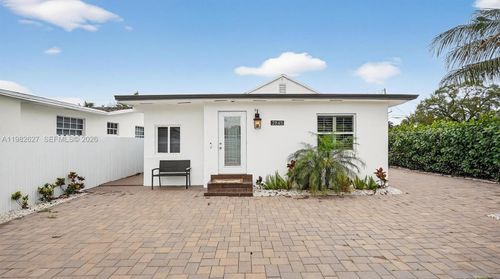 2845 Sw 67th Ave, Miami, FL, 33155-3901 | Card Image