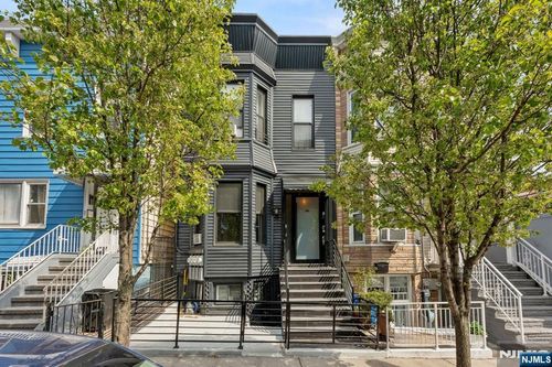 1404 Bergenline Avenue, Union City, NJ, 07087 | Card Image